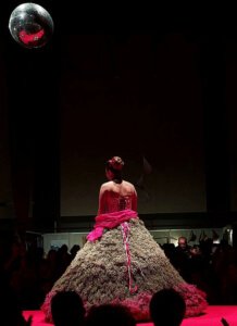 Présentation de la robe florale Présentation de la robe florale